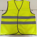 Светоотражающие жёлтые жилеты Светоотражающие жёлтые жилеты